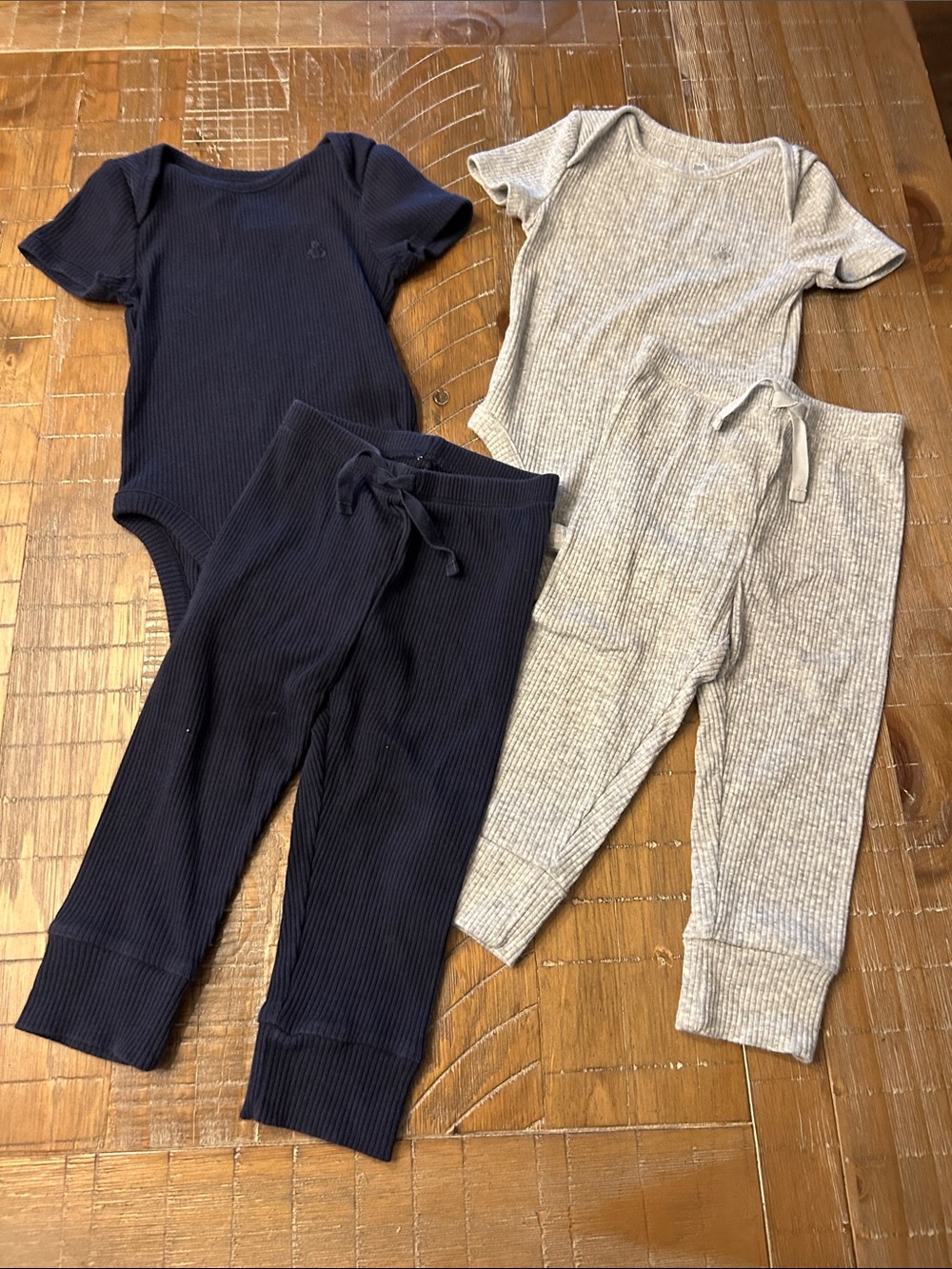 GAP Two-Piece Ribbed matching Sets in Navy and Heather Gray